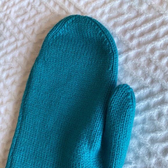 Never Used: Kate Spade “Over Here” Women’s Mittens - Picture 6 of 11